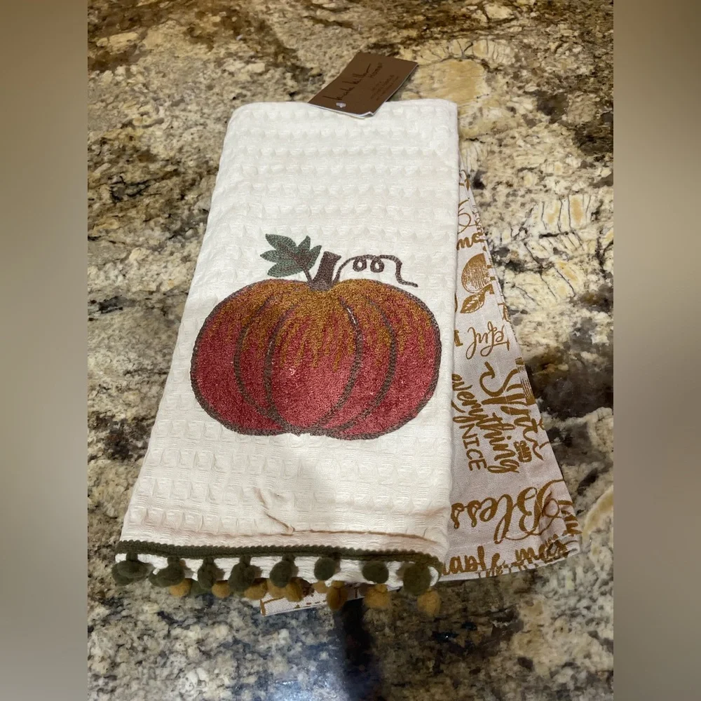 Nicole Miller home embroidered kitchen towel set - luxury details pumpkin - NEW!